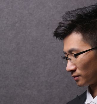  簡火平
