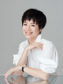 李佳